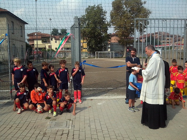 Caricamento immagine in corso...